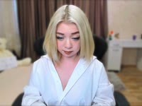 Hello my dear viewers! My name is Nicole and I live in Poland :) I am going to be honest with you: i love freedom and my goal is - to be free. I want to visit new countries, find new people and, finally, i want to get rid of my chains: the mortgage. That