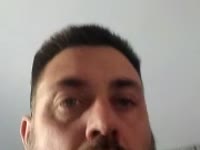 I work in an office, I love nature, doing it in unusual places
I am a natural woman