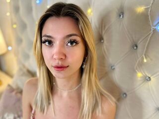shaved pussy webcam AmandaHarris