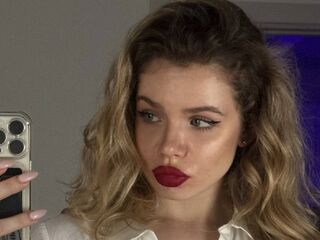 camgirl spreading pussy AsellaStars