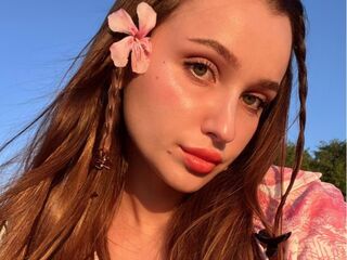 topless webcam girl ElisaHeathe