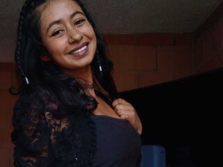 naked webcam girl photo LauCardigan
