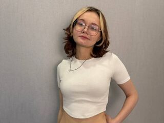 teaser cam ShemikaDestro