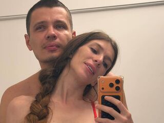 fucking web cam couple sexshow MissAndKis