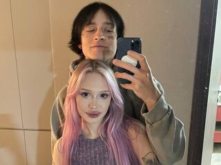 live chatroom couple PaulLili