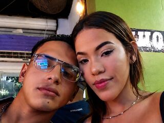 chatroom live sex show SophiaAndEthan