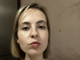 hot cam girl fingering pussy AdalineShay