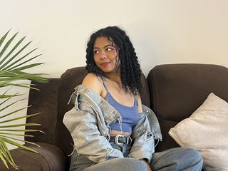 hot girl webcam AddanasDaven