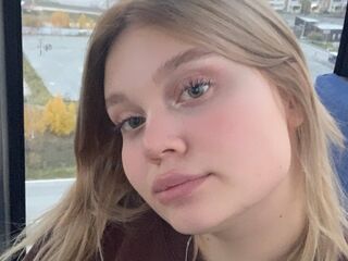 hot chat room AdeleBaile