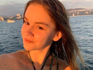 webcamgirl live sex AgnesShy