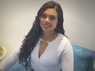 cam girl playing with sextoy AlejaJara