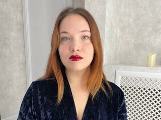 cam girl playing with sextoy AlisonEdwords