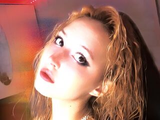 cam girl fingering pussy AlyonaMew