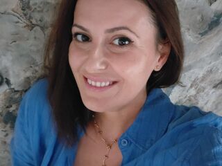 girl webcam AmazingIsBack