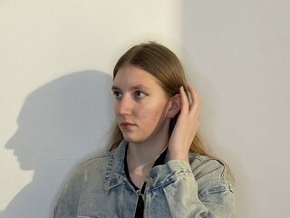 sexy webcamgirl pic AmiEllert