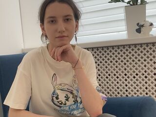 girl chat room AmyCoxe