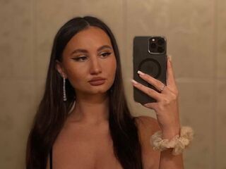 camwhore masturbating with vibrator AriaWaverly