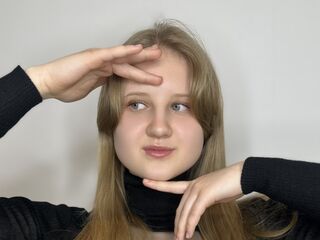 naked camgirl fingering pussy ArmindaMerry