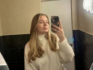 cam girl chat room AryaThomas