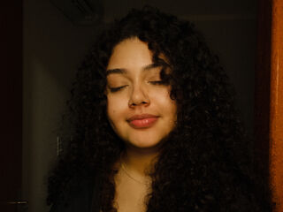 fingering cam whore BeatrizMelox