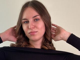 masturbating webcamgirl BessZunich