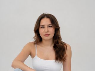 girl chat room BetteDesfosses