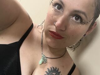 camgirl pic BrattyBride