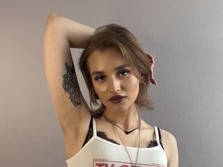 girl chat room CammiePratten