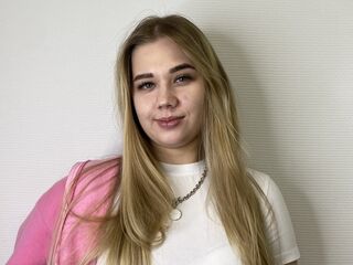 naked camgirl masturbating CathernLoven