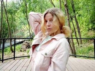 beautiful cam girl CelesteForman