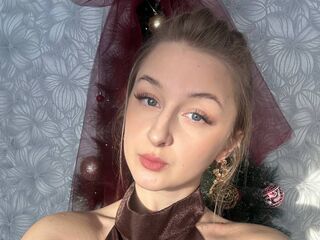 cam slut chat room CharoletteHeckle