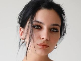masturbating camgirl ChongCanzio