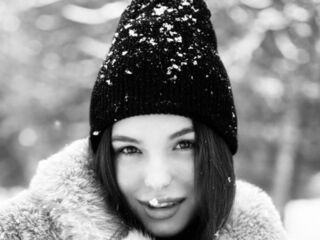 topless cam girl CurtisStelmack