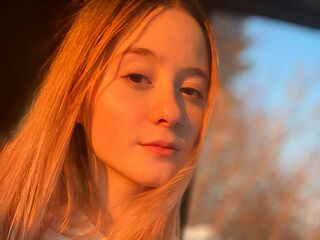 girl webcam show DarlenaBallew