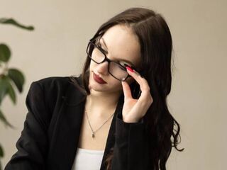 chatrubate cam girl DelaineLamie