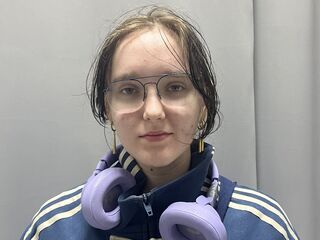 webcamgirl chat DoraDawson