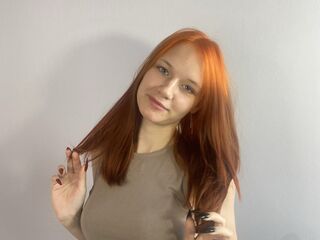 naked camgirl fingering pussy DorindaPeret