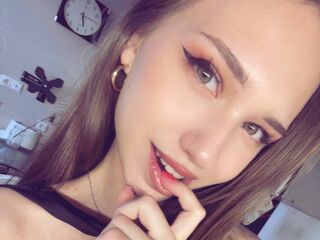 webcam girl chat room EarthaMaruyama