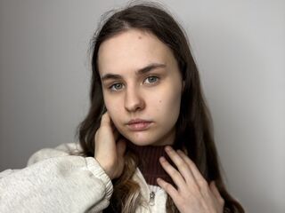 girl showing tits EffieMeredith