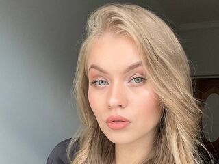 free live camsex ElaraBrooks