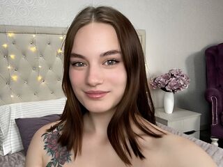 free adultcam ElleMills