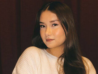 girl fingering bald pussy ElmiraBookard