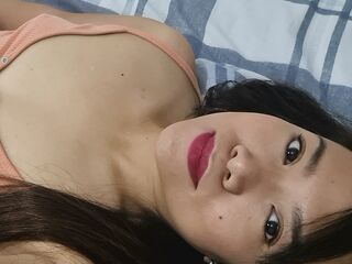 masturbating webcam girl EmeraldPink