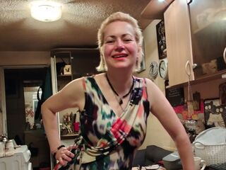masturbating webcamgirl ErwinaAmethist