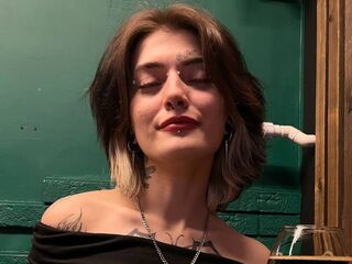 camwhore fingering pussy GoldenLips