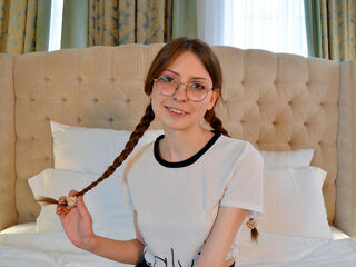 camwhore shaved pussy GraceRoads