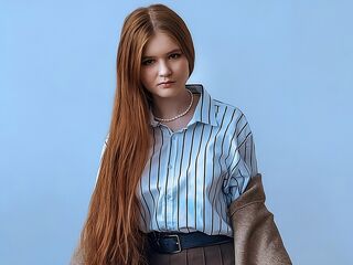 beautiful cam girl GwynBujarski