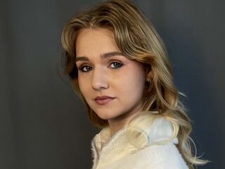 chat room webcam HelenPetrini