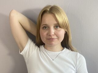 fingering webcamgirl HolliSom
