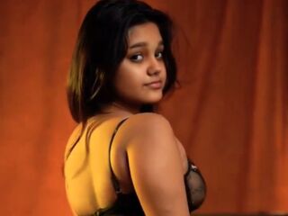 girl ImmiGreen